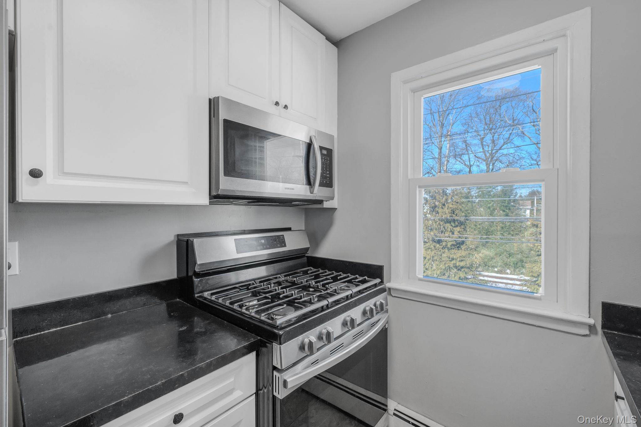 #11 photo, 41 Arch Lane, Islip , NY 11751