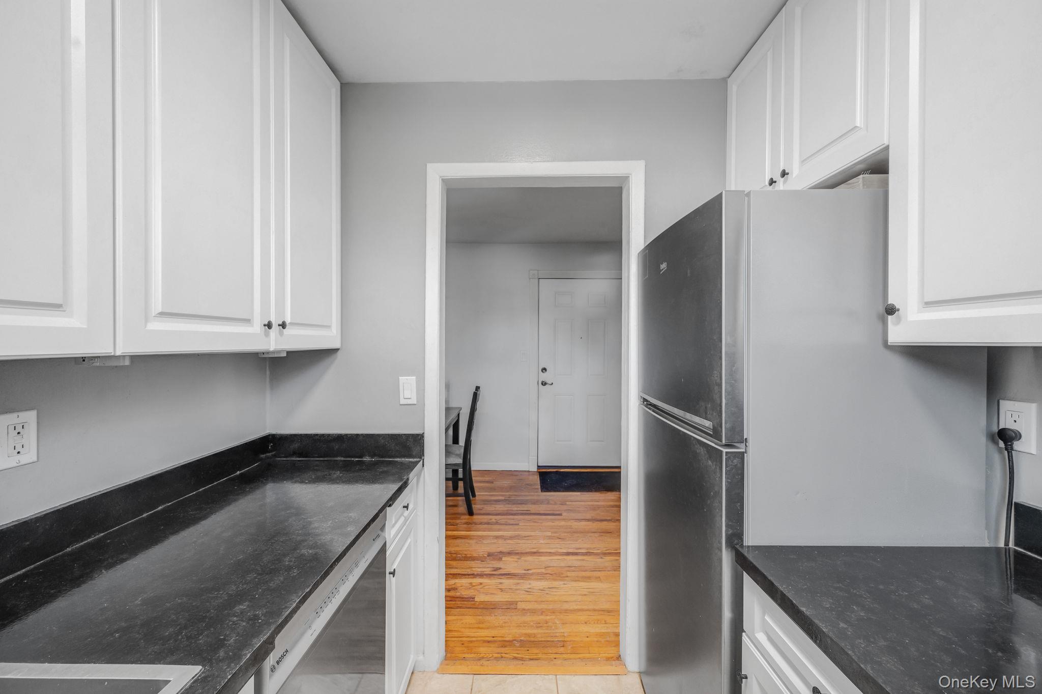 #12 photo, 41 Arch Lane, Islip , NY 11751