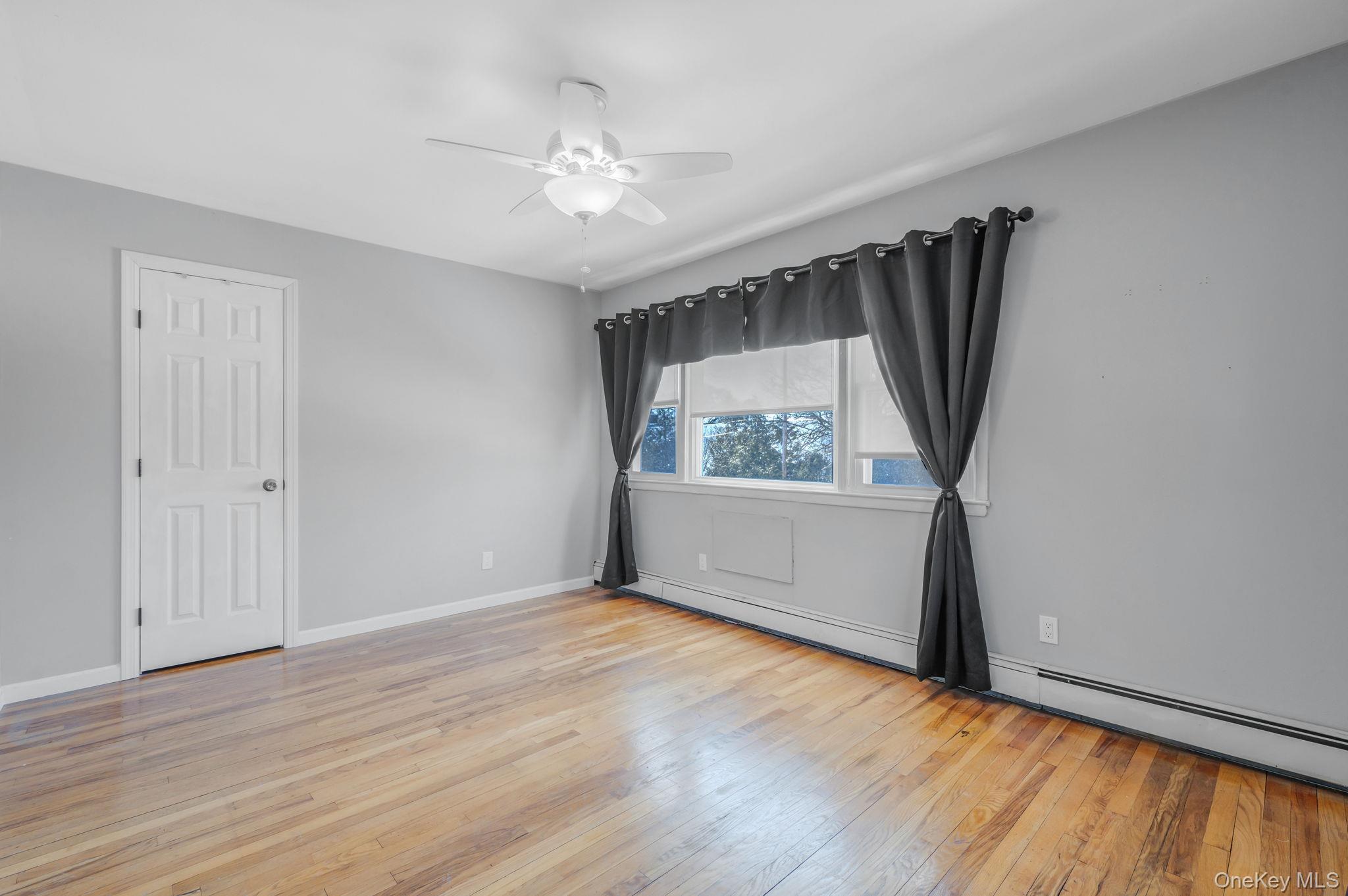 #14 photo, 41 Arch Lane, Islip , NY 11751