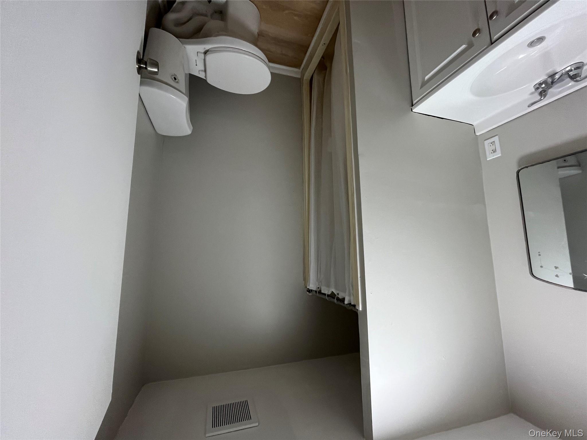 #4 photo, 201 Main Street, Maybrook , NY 12543