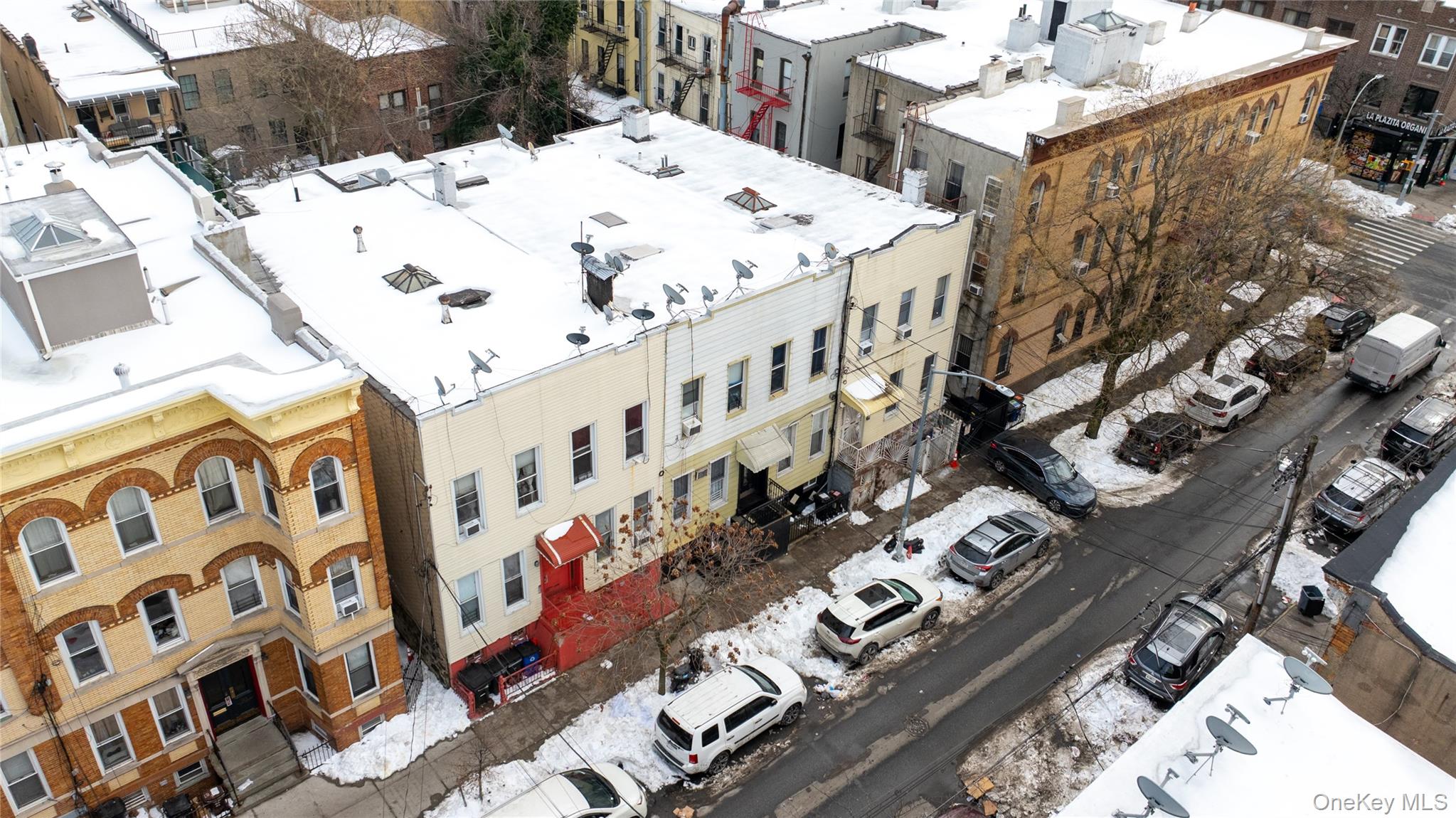 #9 photo, 1816 Woodbine Street, Куинс ‖ Ridgewood , NY 11385