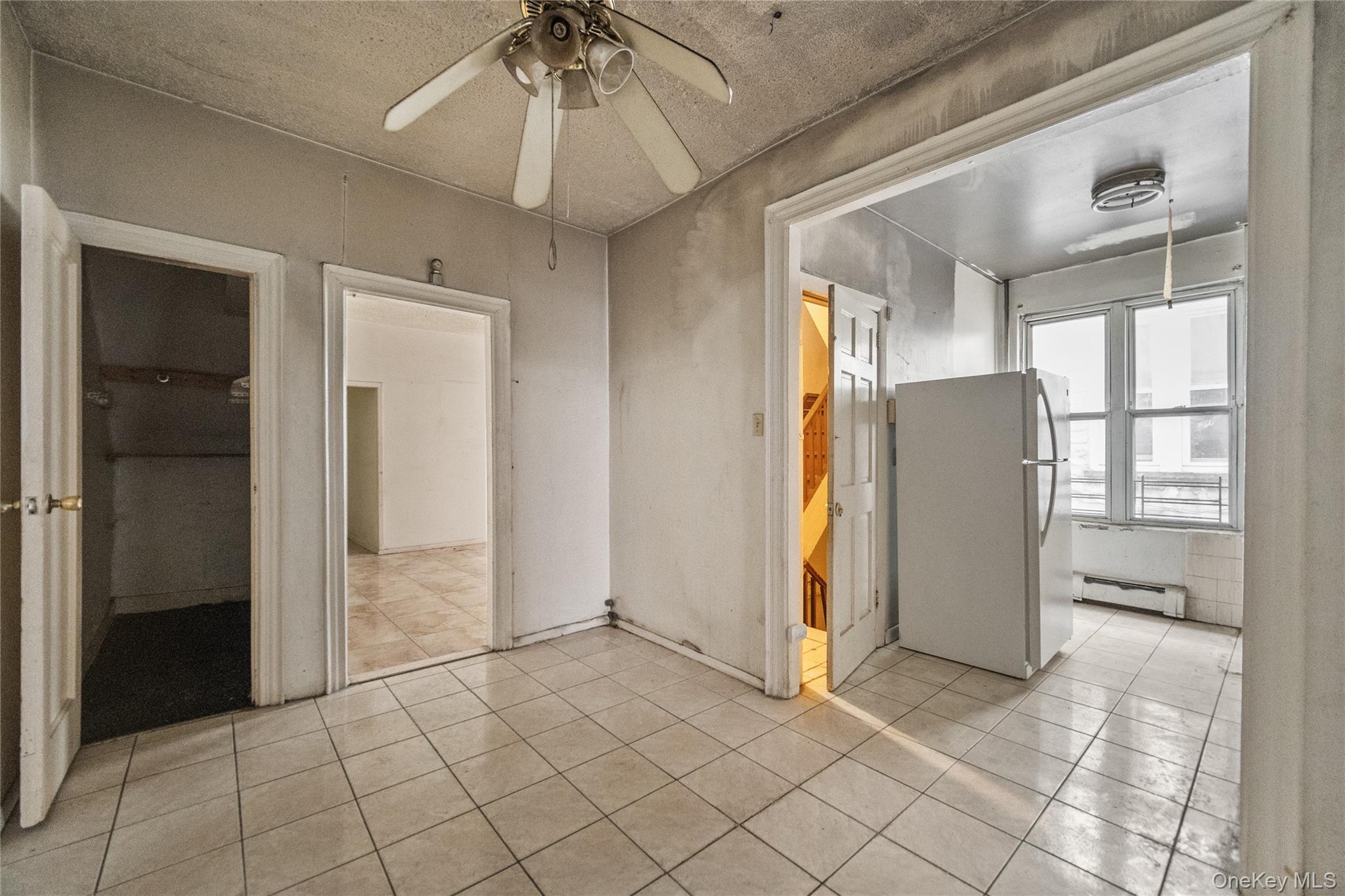 #6 photo, 3348 Fenton Avenue, Bronx , NY 10469