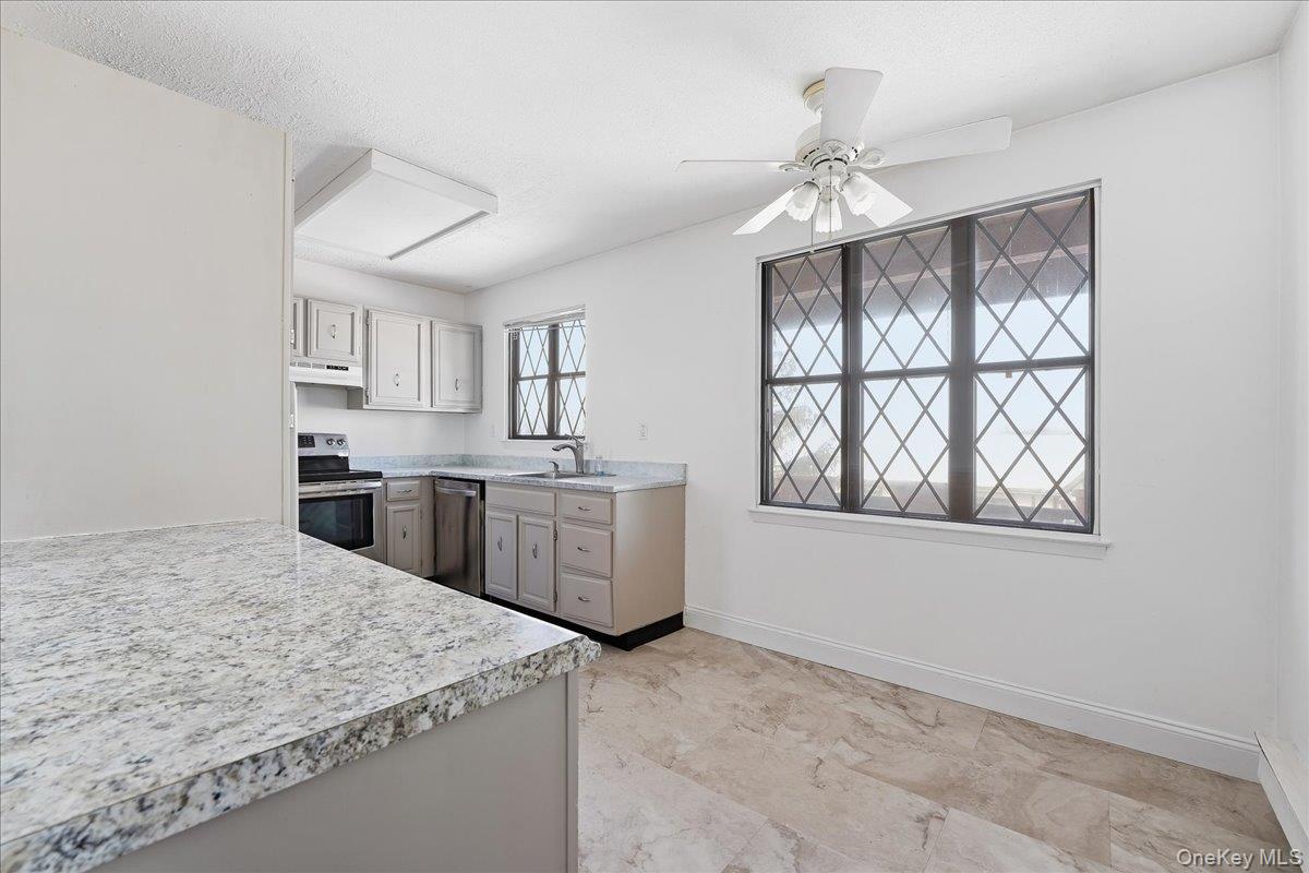 #8 photo, 478 Sierra Vista Lane, Valley Cottage , NY 10989