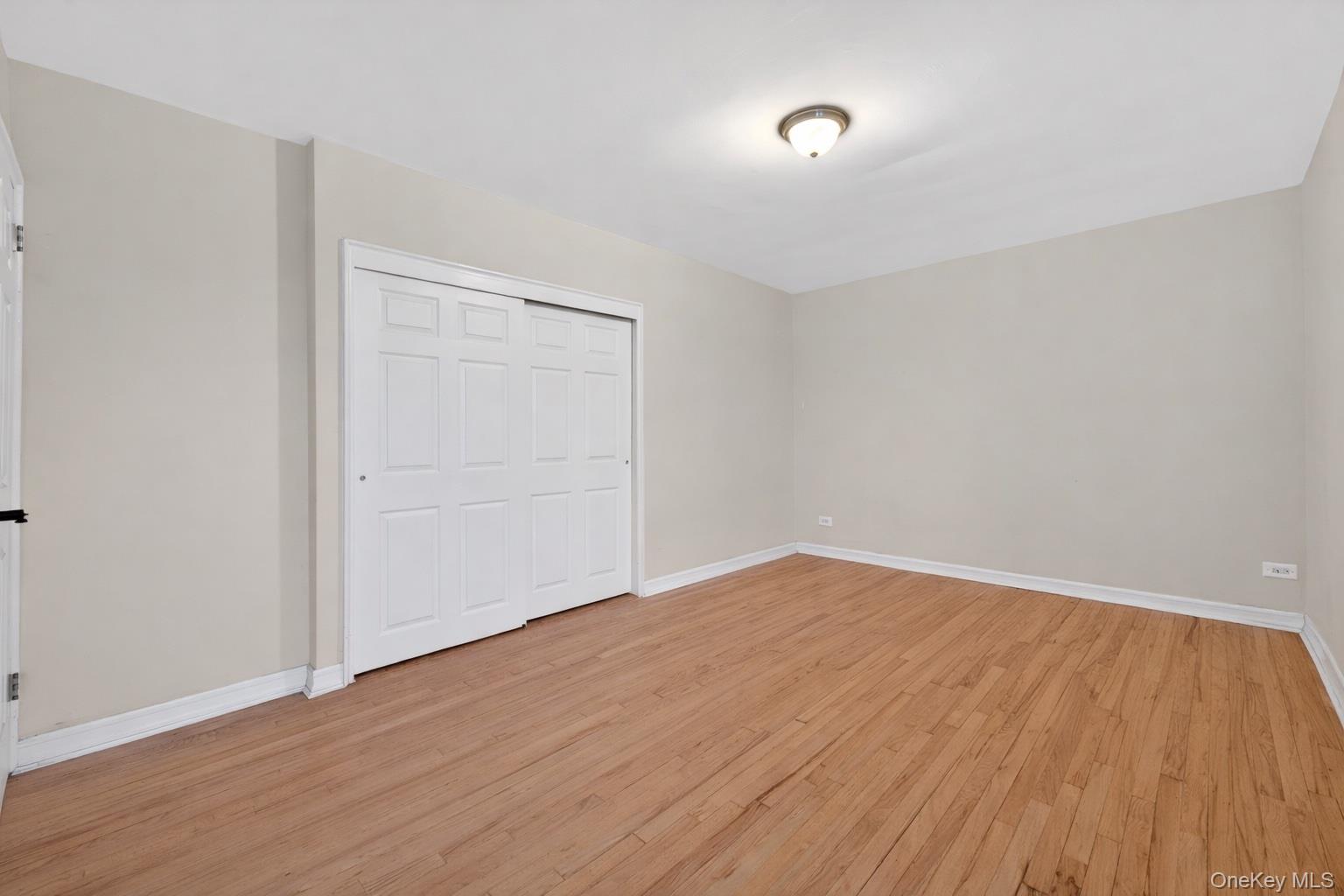 #6 photo, 66-92 Selfridge Street, Куинс ‖ Forest Hills , NY 11375