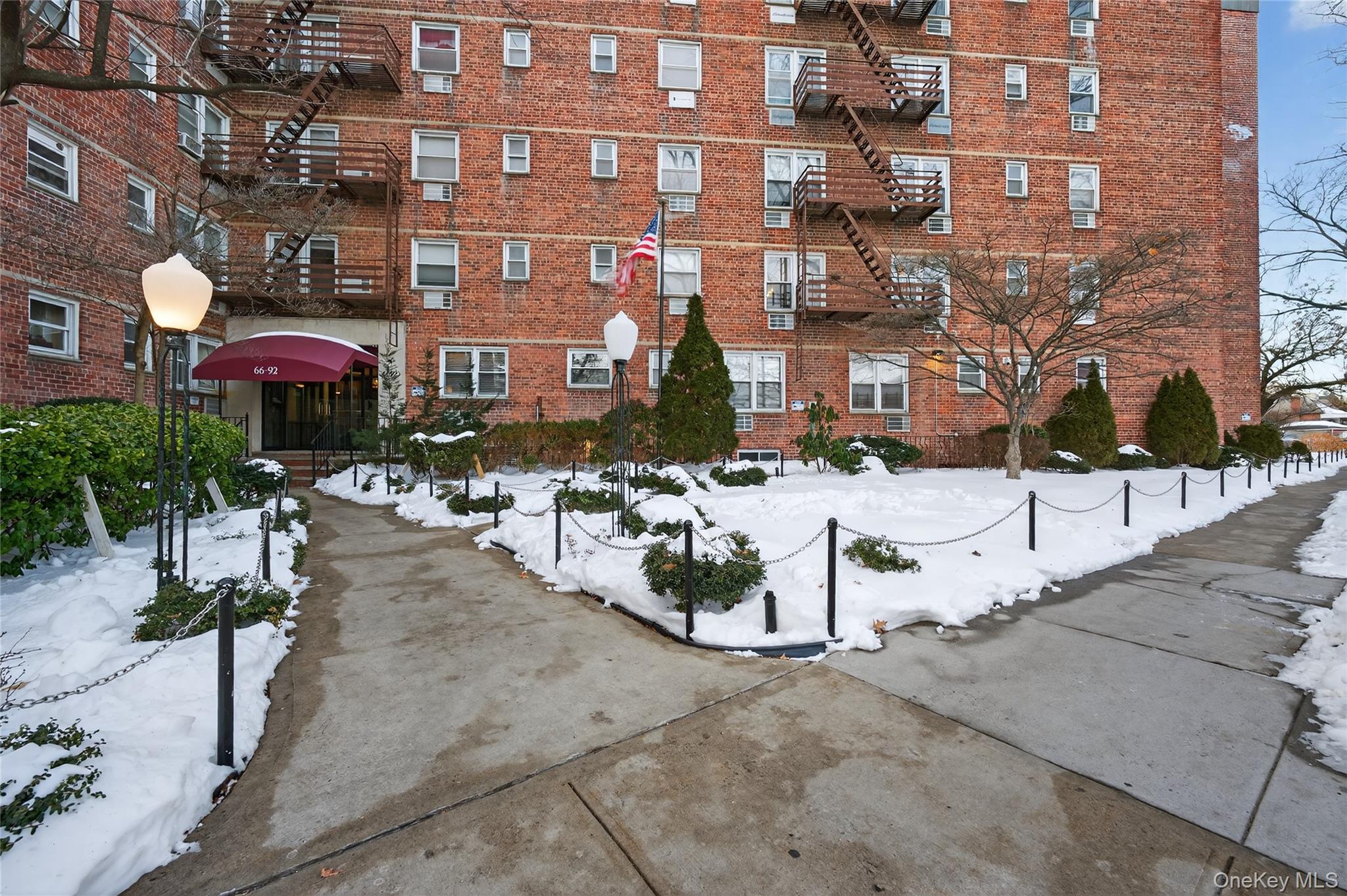 #7 photo, 66-92 Selfridge Street, Куинс ‖ Forest Hills , NY 11375