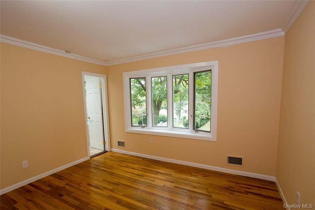 #13 photo, 49 Soulice Place, 纽约州 New Rochelle , NY 10804