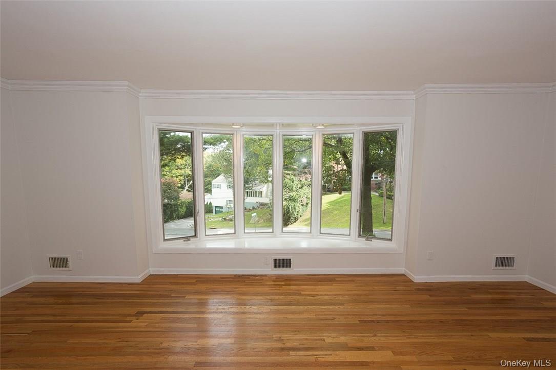 #7 photo, 49 Soulice Place, 纽约州 New Rochelle , NY 10804