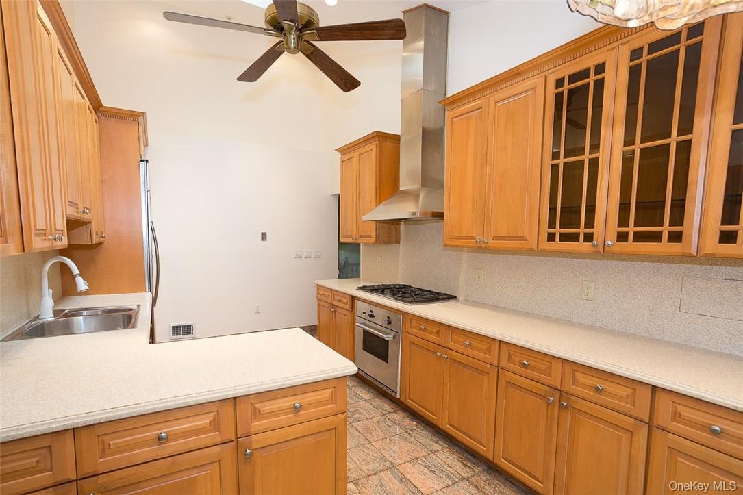 #9 photo, 49 Soulice Place, 纽约州 New Rochelle , NY 10804