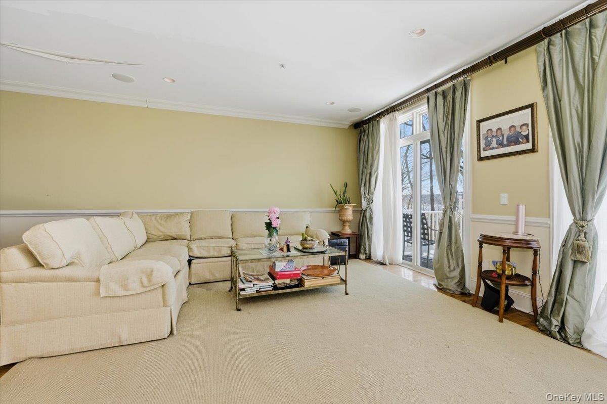 #11 photo, 6 Riverpointe Road, Hastings-on-Hudson , NY 10706