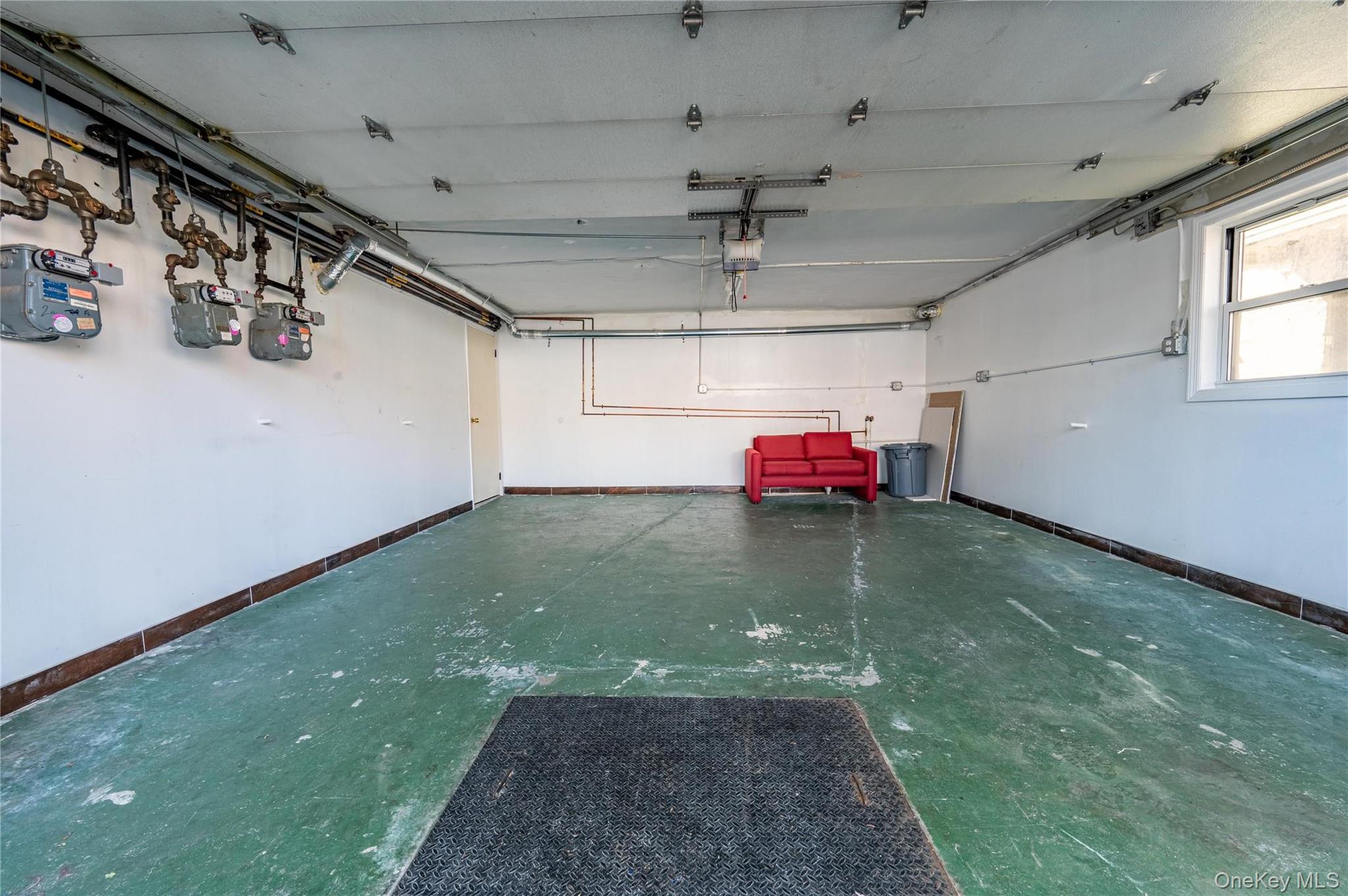 #17 photo, 1318 Mace Avenue, Bronx , NY 10469