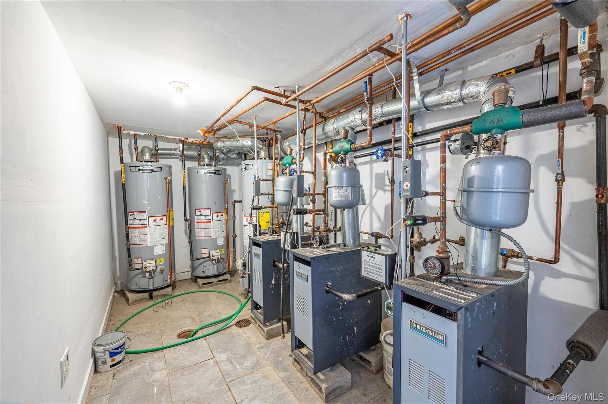 #18 photo, 1318 Mace Avenue, Bronx , NY 10469