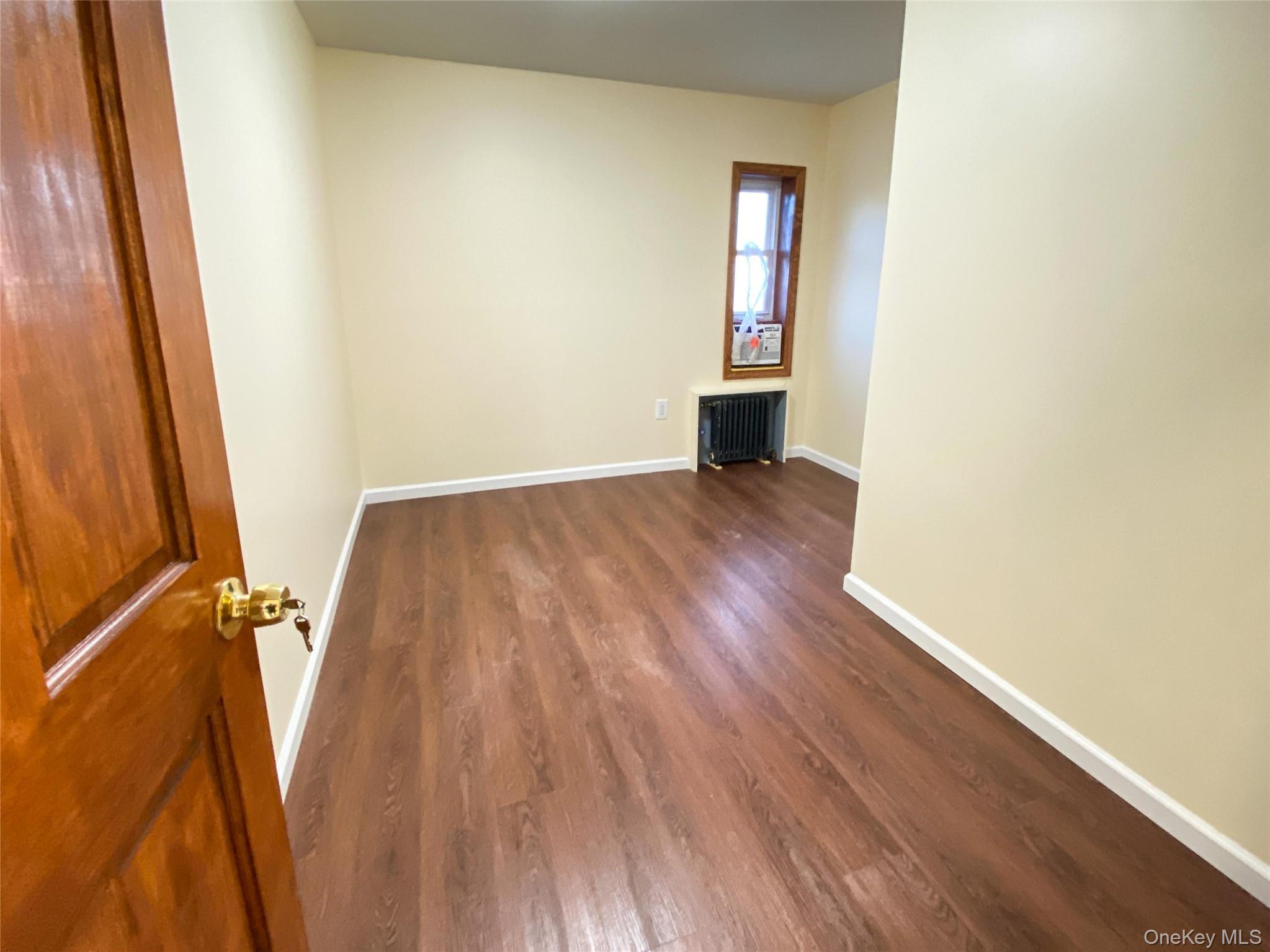 #9 photo, 1318 Mace Avenue, Bronx , NY 10469