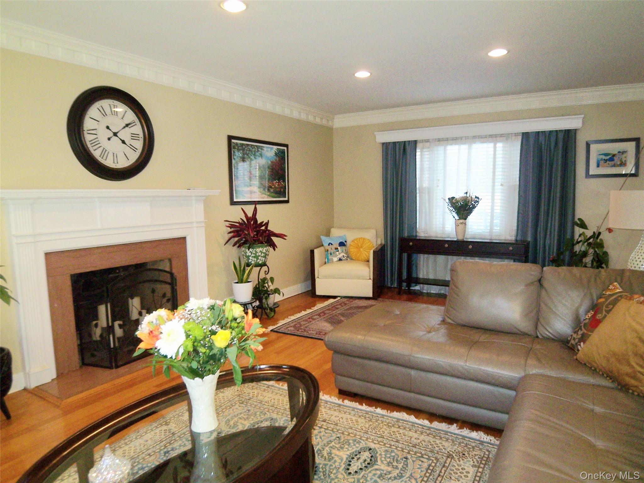 #13 photo, 40 Harding Parkway, Mount Vernon , NY 10552