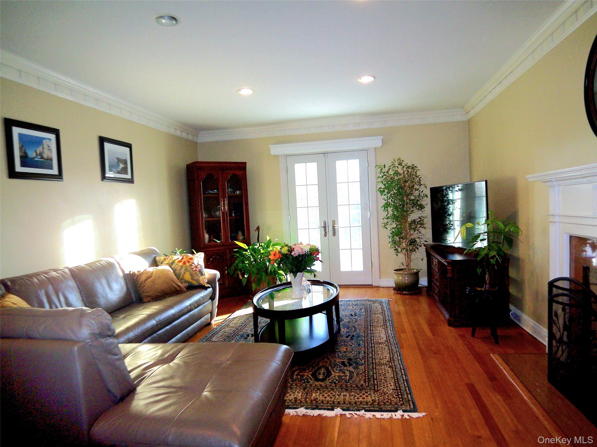 #15 photo, 40 Harding Parkway, Mount Vernon , NY 10552