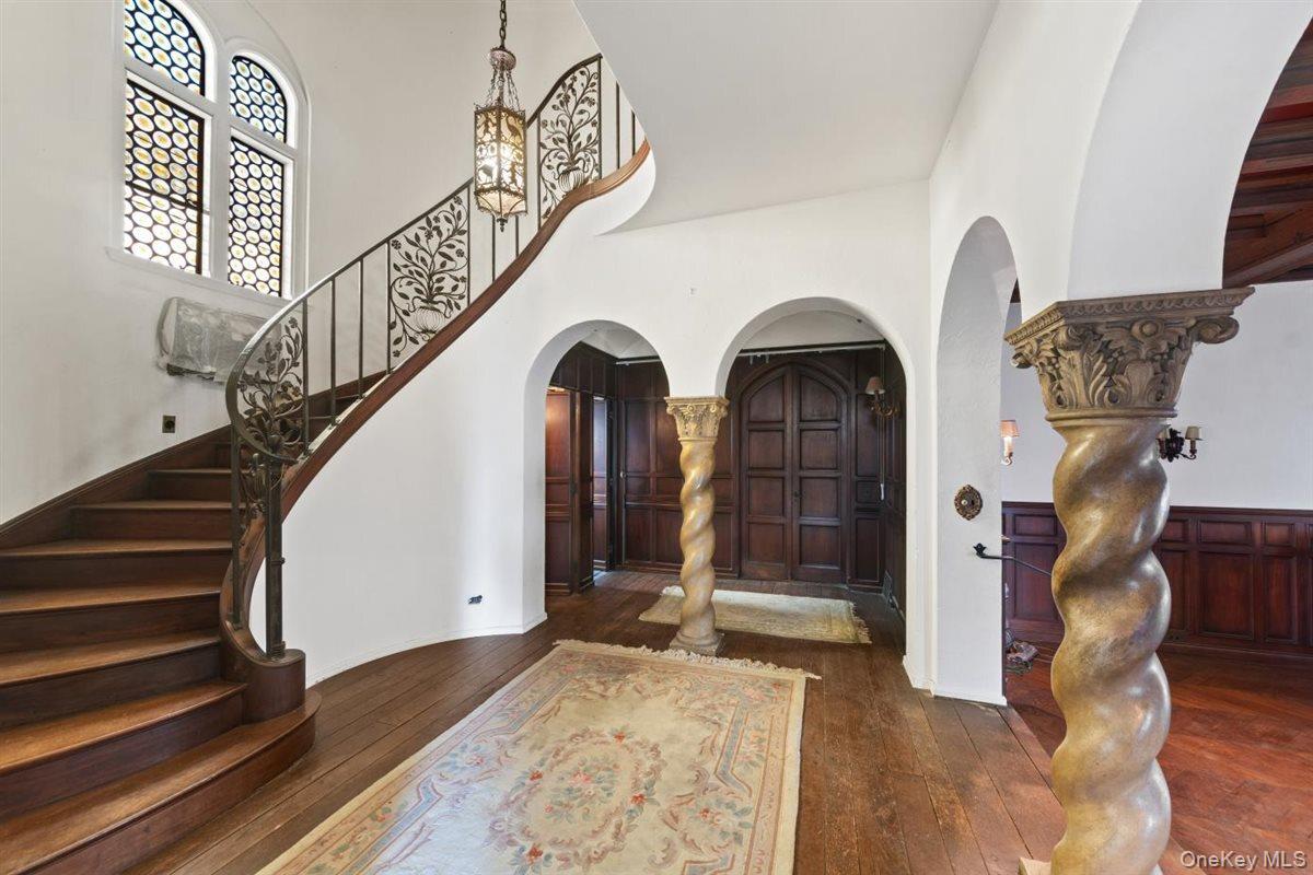 #13 photo, 243 Summit Avenue, Mount Vernon , NY 10552