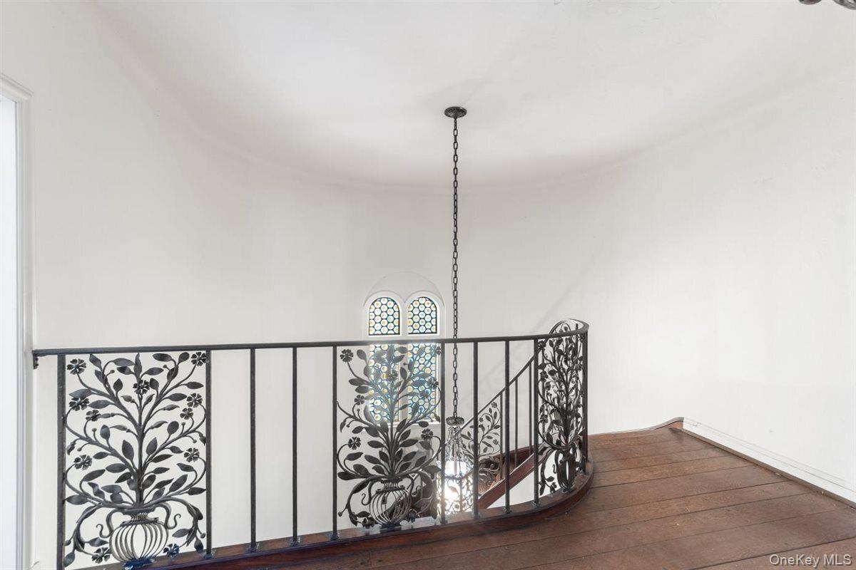 #16 photo, 243 Summit Avenue, Mount Vernon , NY 10552