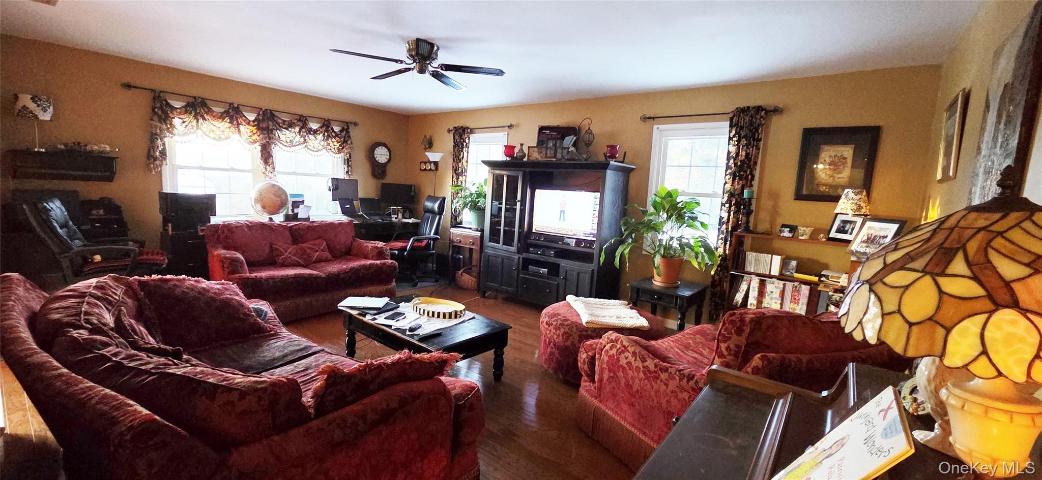 #12 photo, 8 Royalston Lane, South Setauket , NY 11720