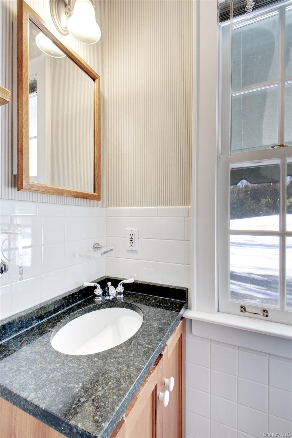 #12 photo, 6 Emmet Place, Garden City , NY 11530