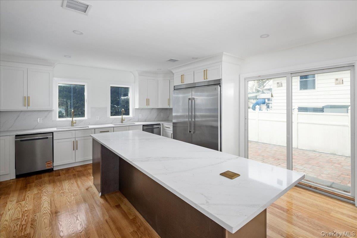 #12 photo, 949 Midway, Woodmere , NY 11598