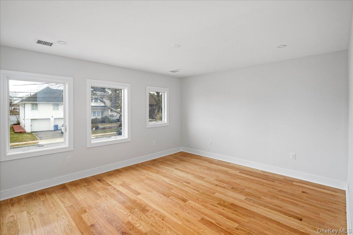 #14 photo, 949 Midway, Woodmere , NY 11598