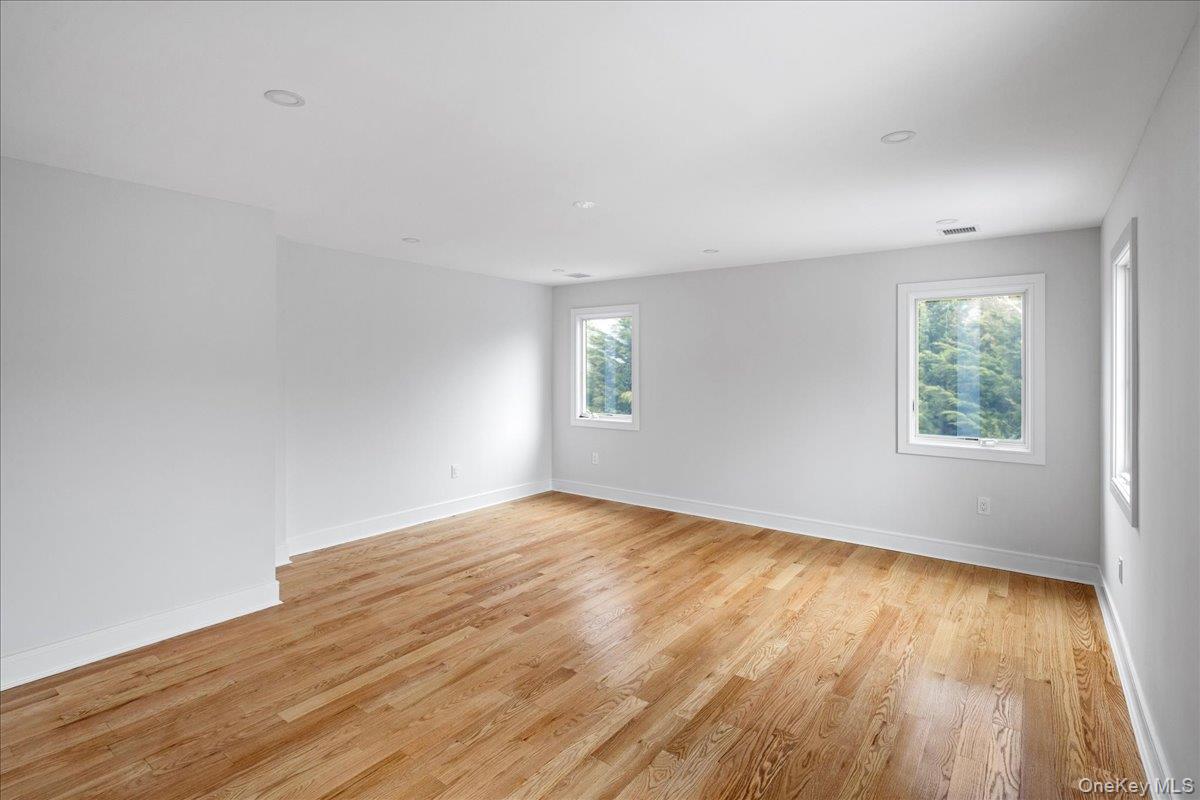 #16 photo, 949 Midway, Woodmere , NY 11598