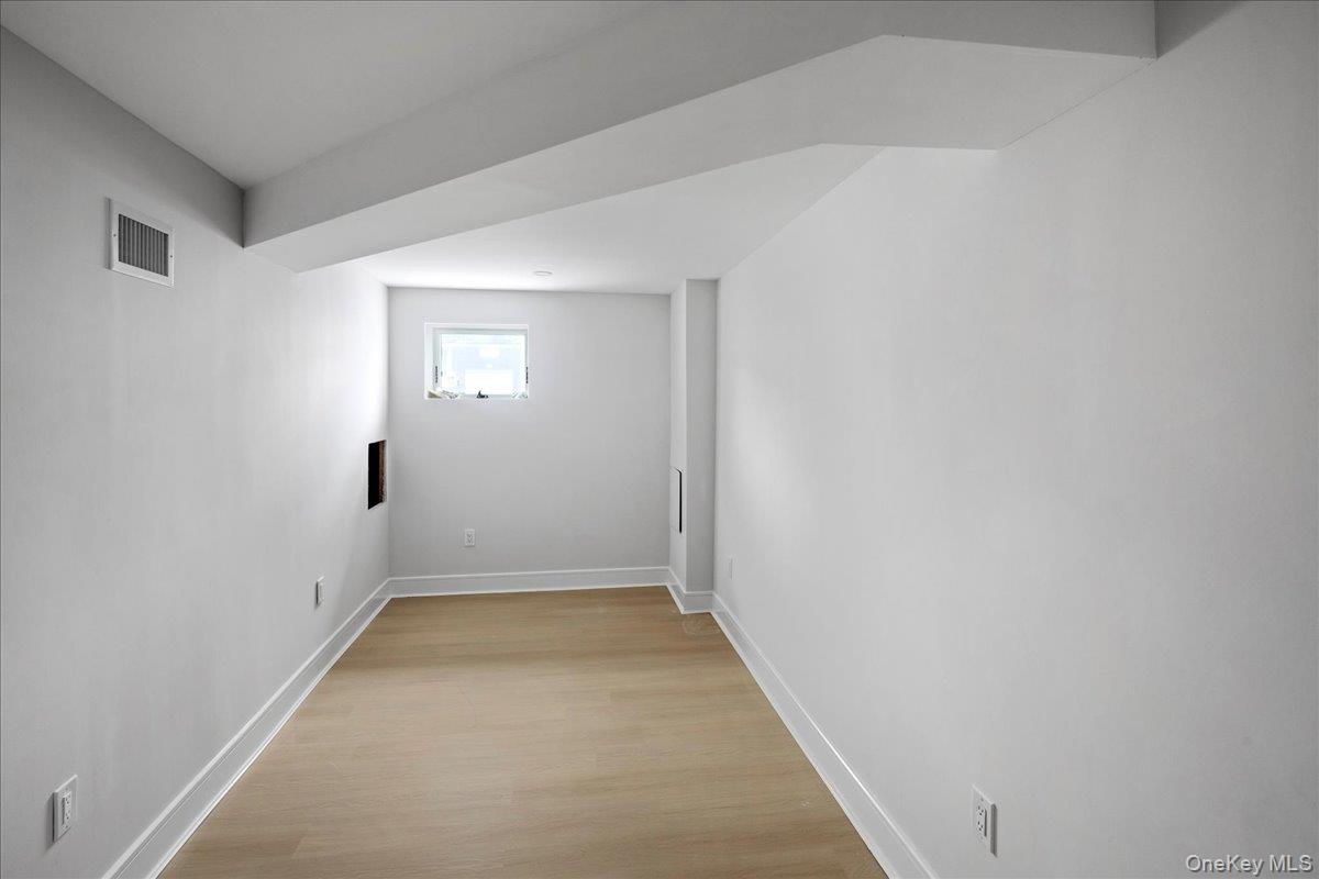 #20 photo, 949 Midway, Woodmere , NY 11598