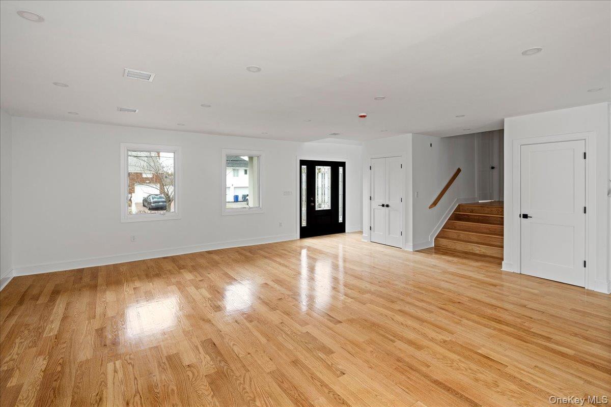 #8 photo, 949 Midway, Woodmere , NY 11598