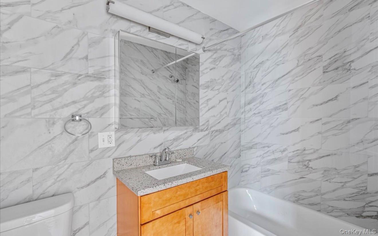 #18 photo, 37 Jewel Street, הברונקס Brooklyn , NY 11222