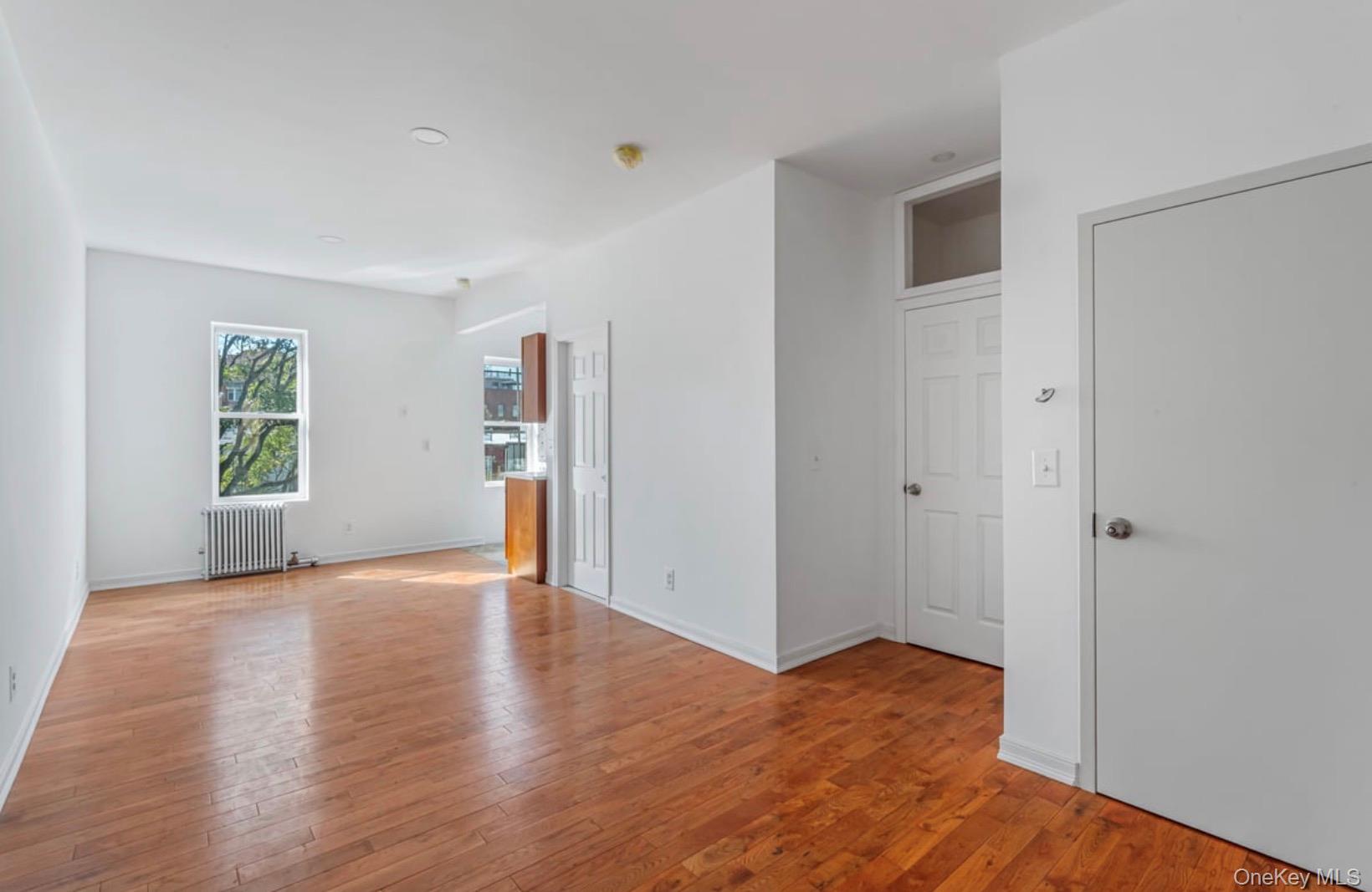 #5 photo, 37 Jewel Street, הברונקס Brooklyn , NY 11222