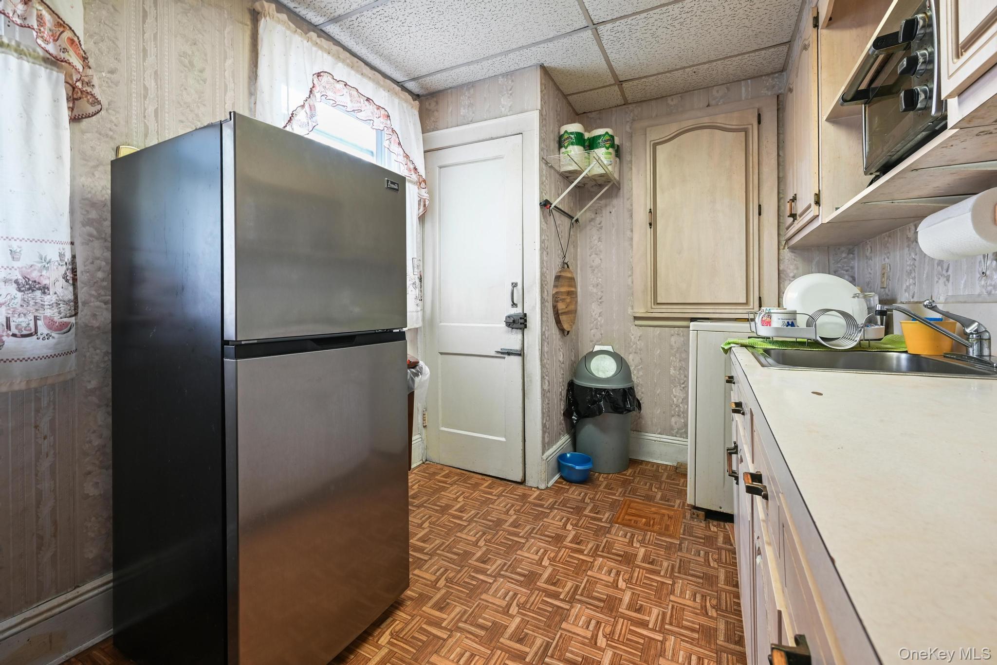 #10 photo, 90-21 184th Place, Hollis , NY 11423