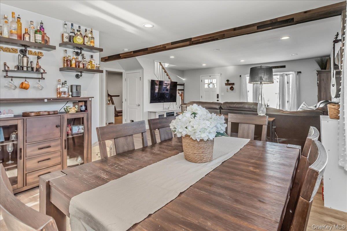 #10 photo, 815 S 4th Street, Lindenhurst , NY 11757