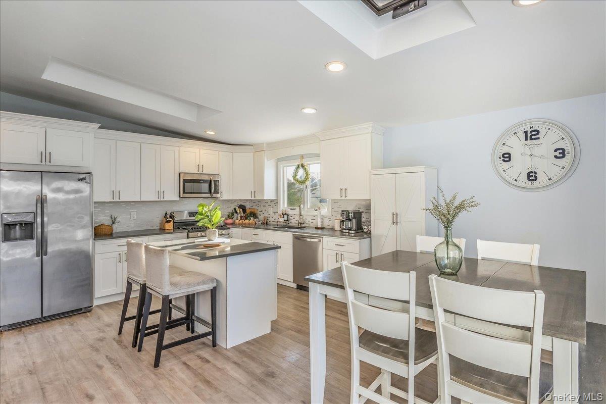 #12 photo, 815 S 4th Street, Lindenhurst , NY 11757