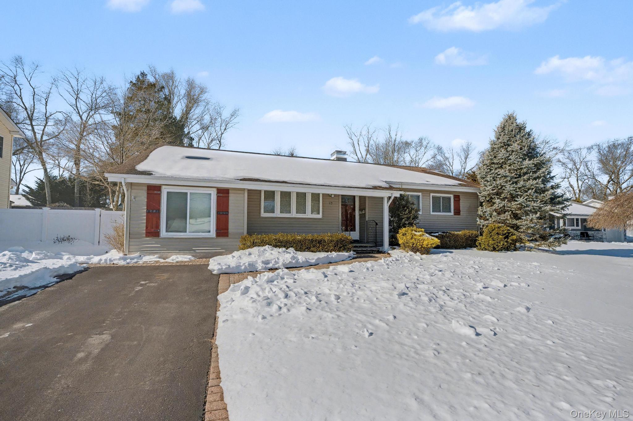 #2 photo, 22 7th Avenue, Kings Park , NY 11754