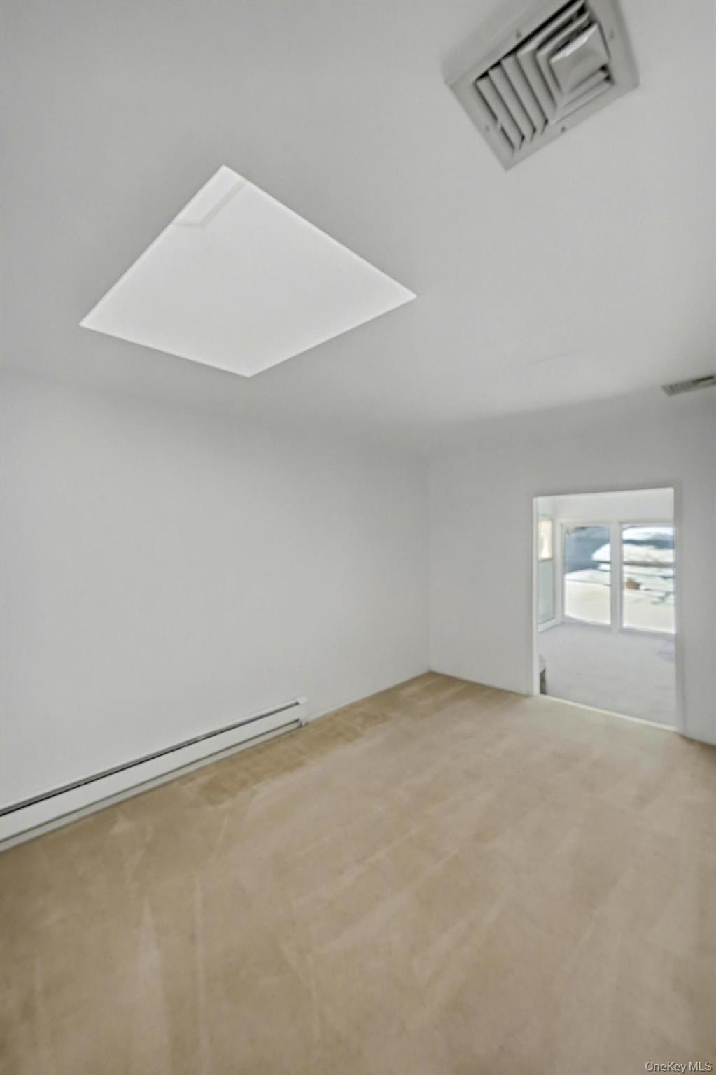 #9 photo, 22 7th Avenue, Kings Park , NY 11754