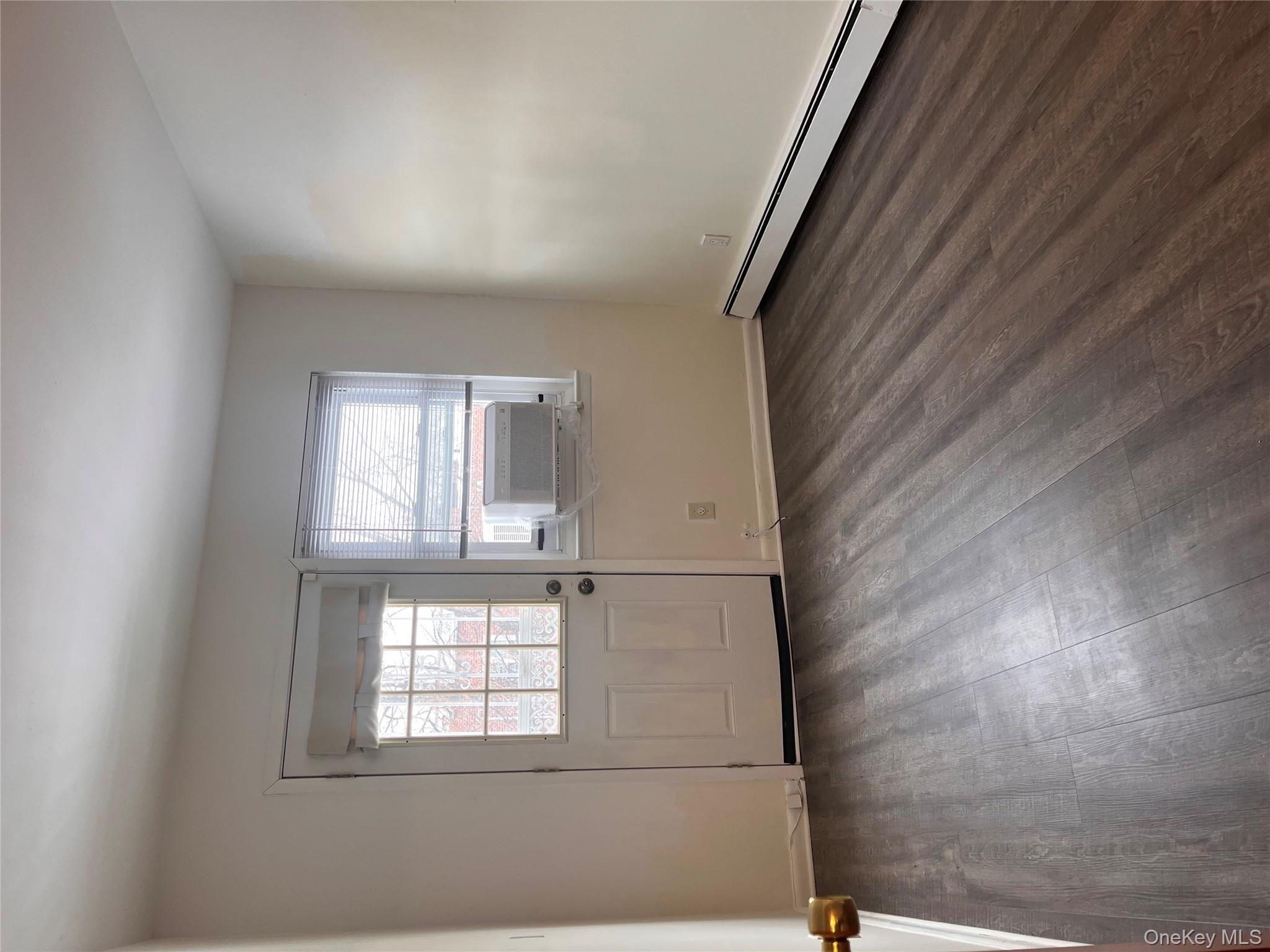 #6 photo, 25-59 46th Street, Куинс ‖ Astoria , NY 11103