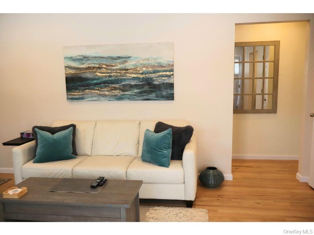 #6 photo, 38 Woodridge Road, Hampton Bays , NY 11946