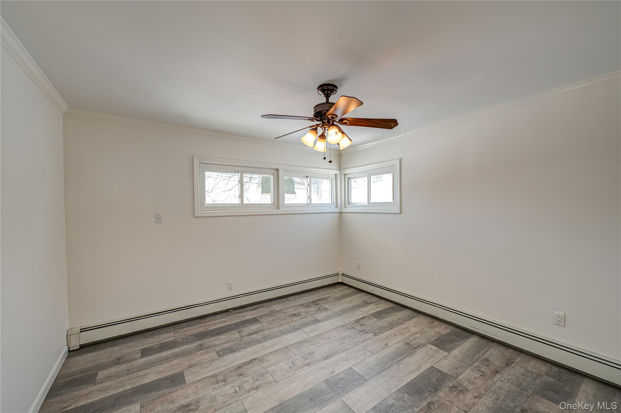 #11 photo, 16 Sleepy Lane, Нассау ‖ Hicksville , NY 11801