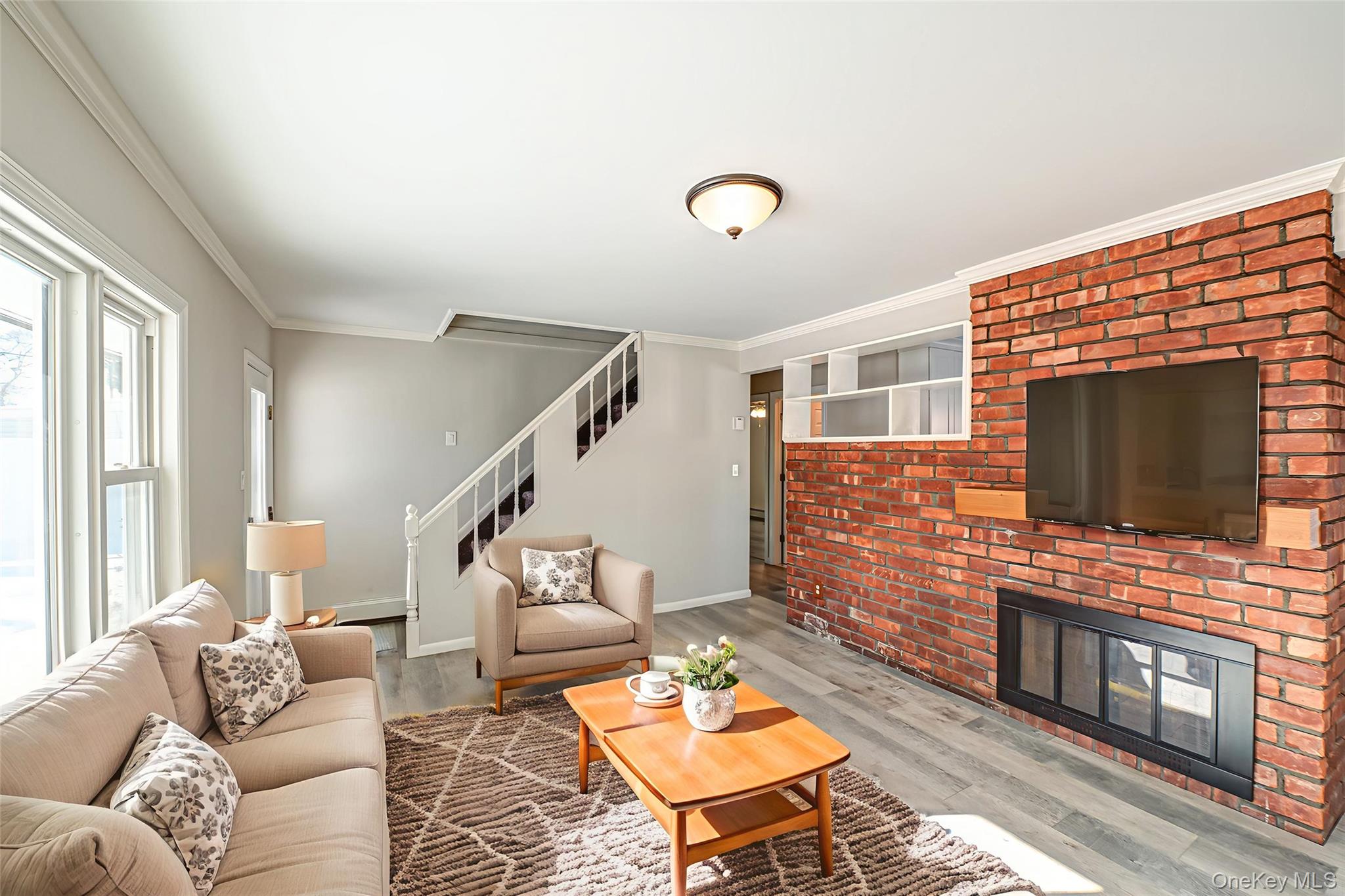 #4 photo, 16 Sleepy Lane, Нассау ‖ Hicksville , NY 11801