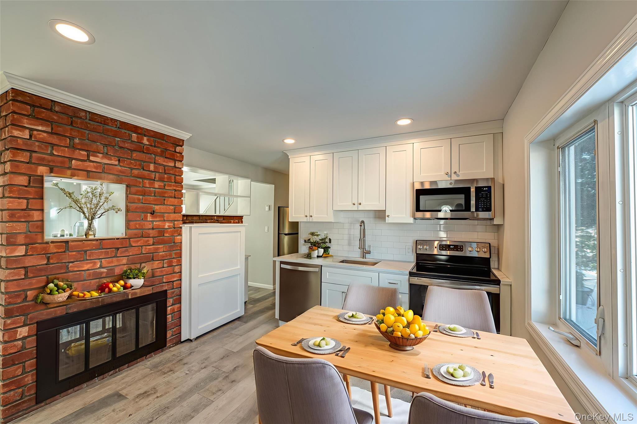 #8 photo, 16 Sleepy Lane, Нассау ‖ Hicksville , NY 11801