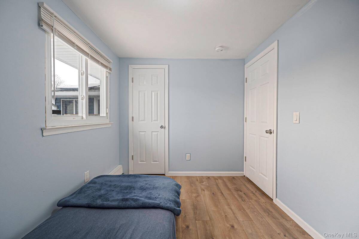 #24 photo, 6 Rugby Drive, सफ़ोक काउंटी Shirley , NY 11967