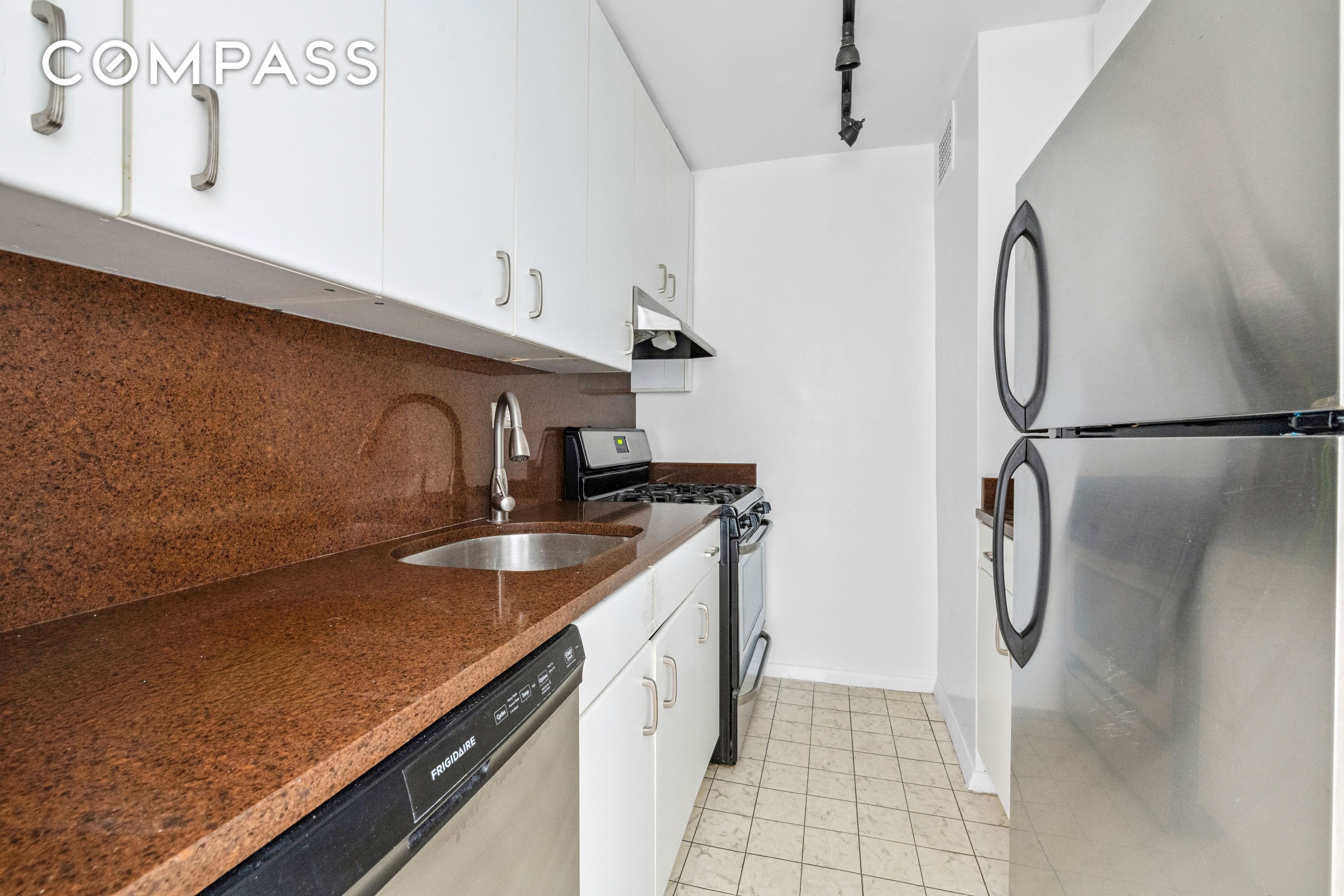 #7 photo, 180 W End Avenue, מנהטן Upper West Side , NY 10023