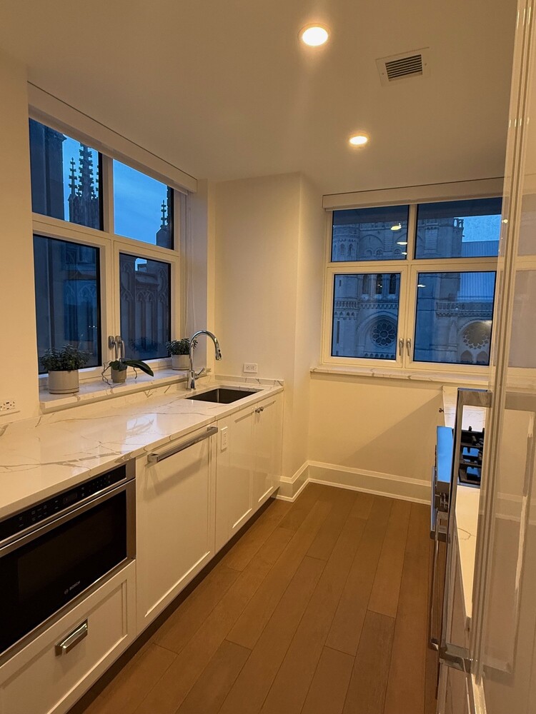 #2 photo, 100 CLAREMONT Avenue, मैनहटन Morningside Heights , NY 10027