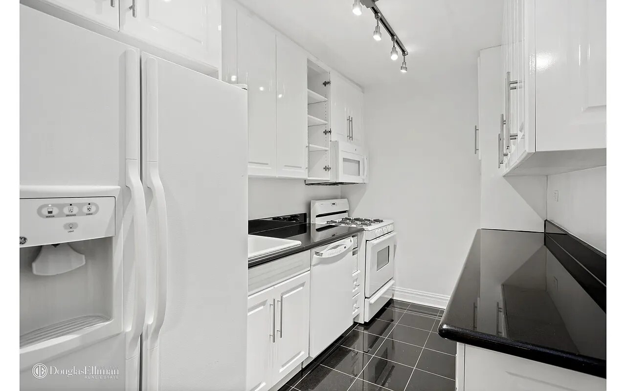 #2 photo, New York City, Lenox Hill , NY 10021