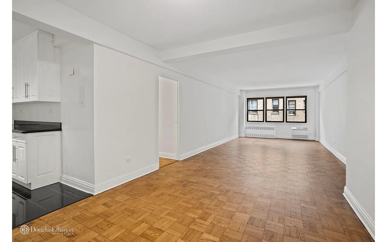 #4 photo, New York City, Lenox Hill , NY 10021