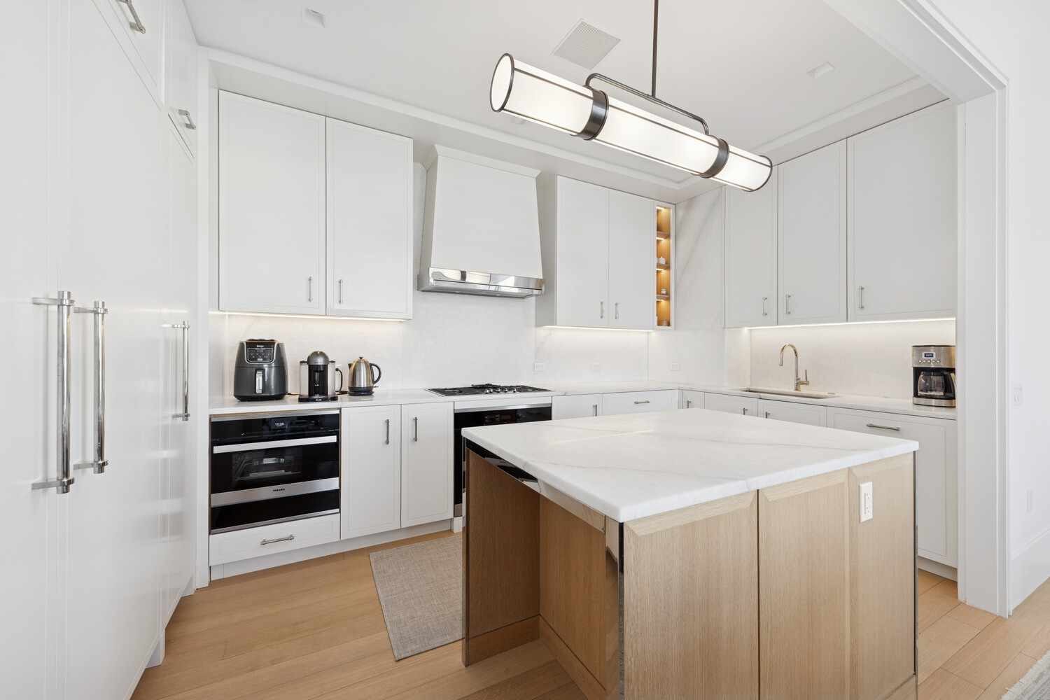 #8 photo, 200 E 83RD Street, मैनहटन Yorkville , NY 10028