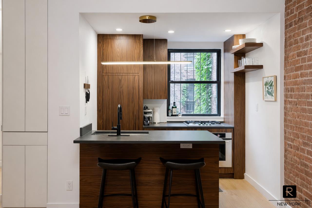 #4 photo, 41 Jane Street, Манхэттен ‖ West Village , NY 10014