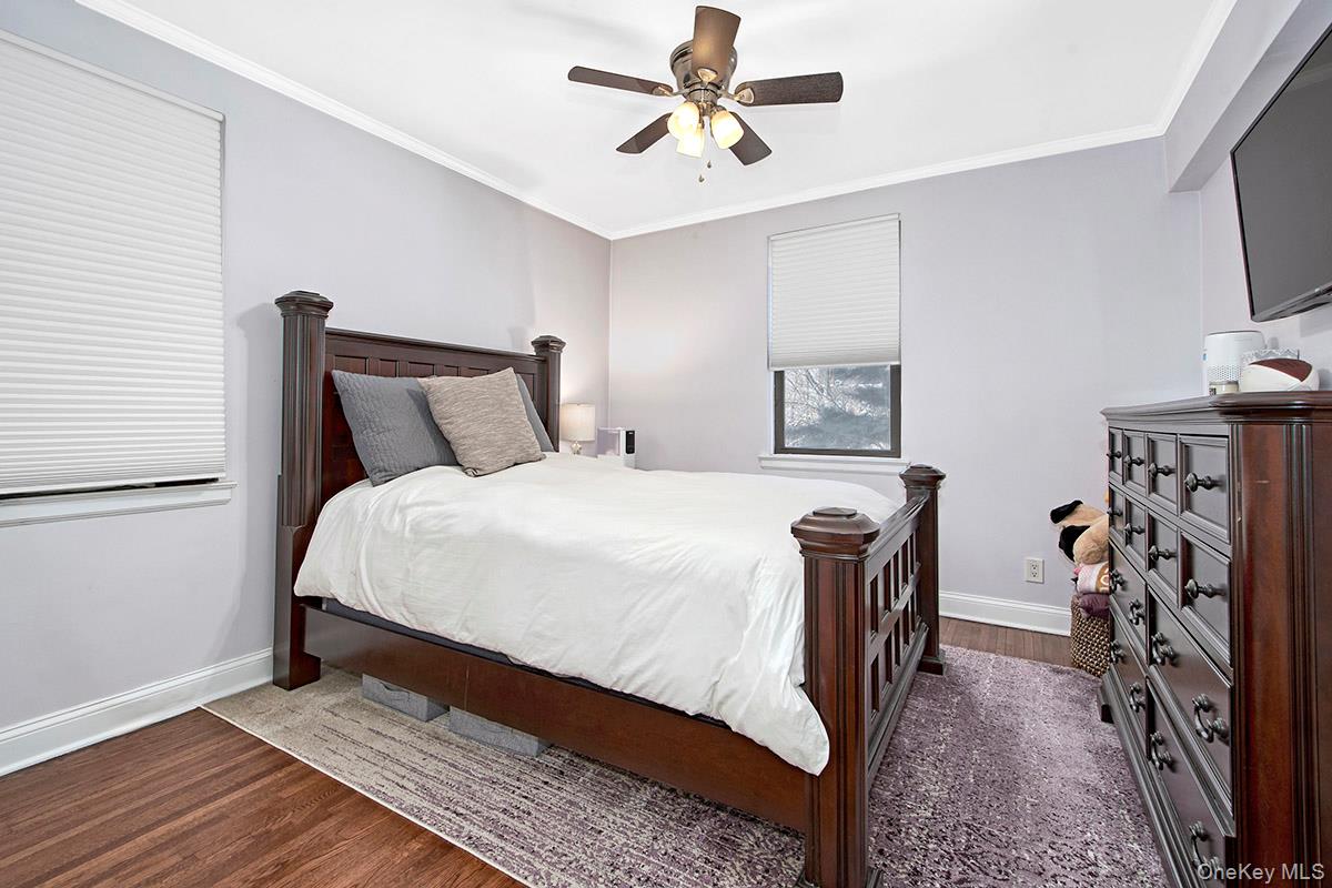 #9 photo, 142 Garth Road, Scarsdale , NY 10583