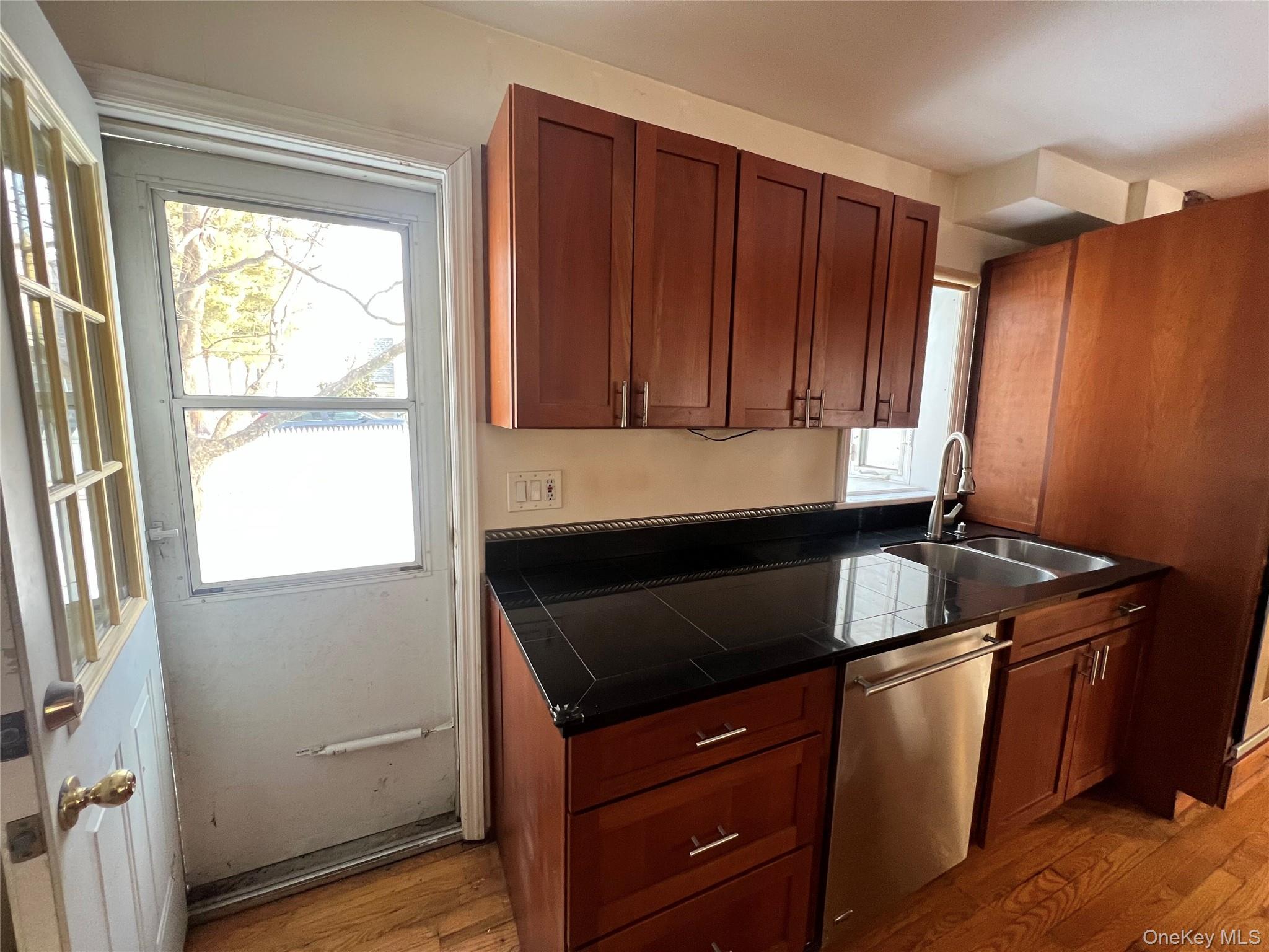 #5 photo, 618 Palisade Avenue, Yonkers , NY 10703