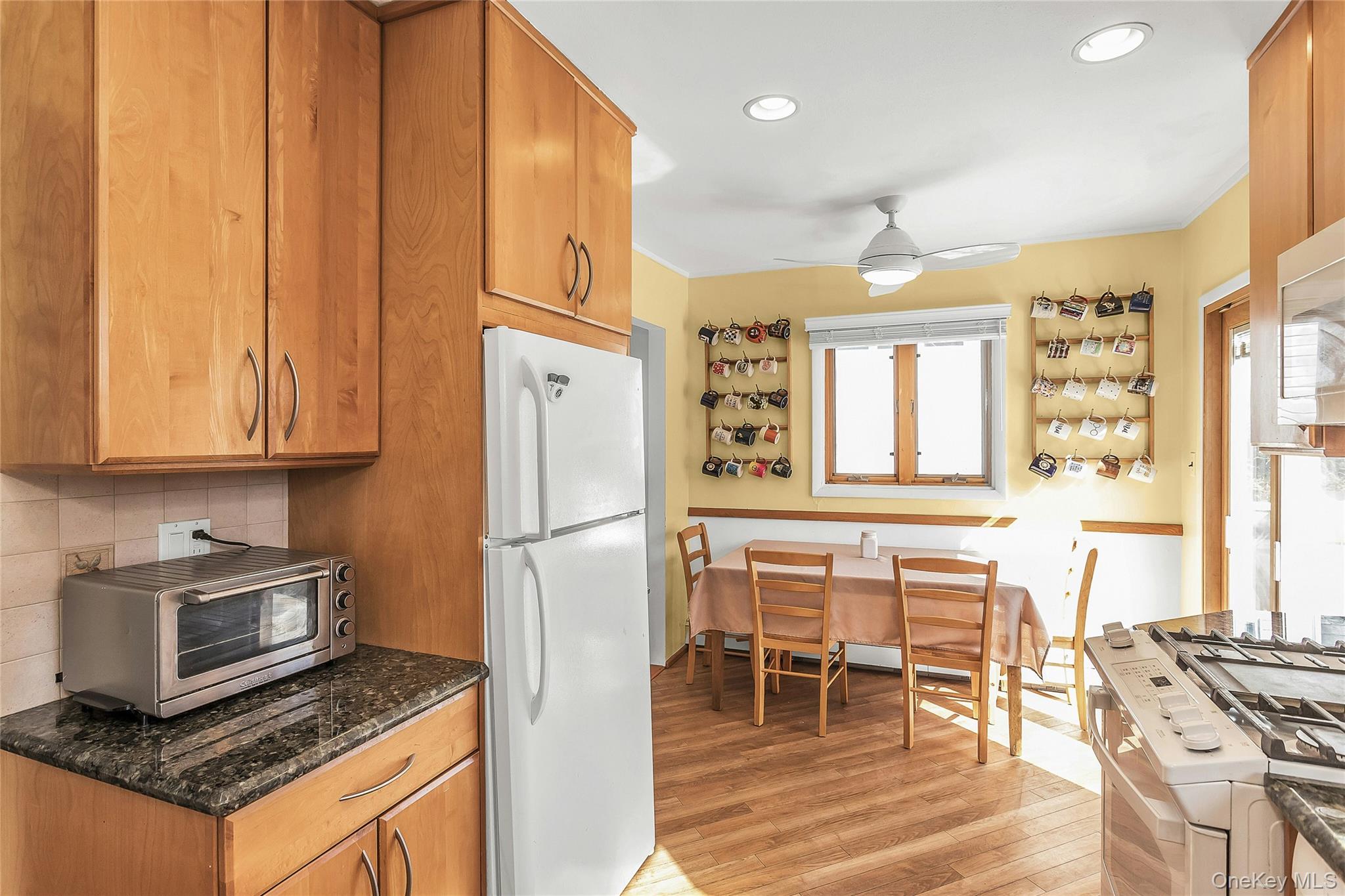 #10 photo, 2066 Holland Way, Merrick , NY 11566