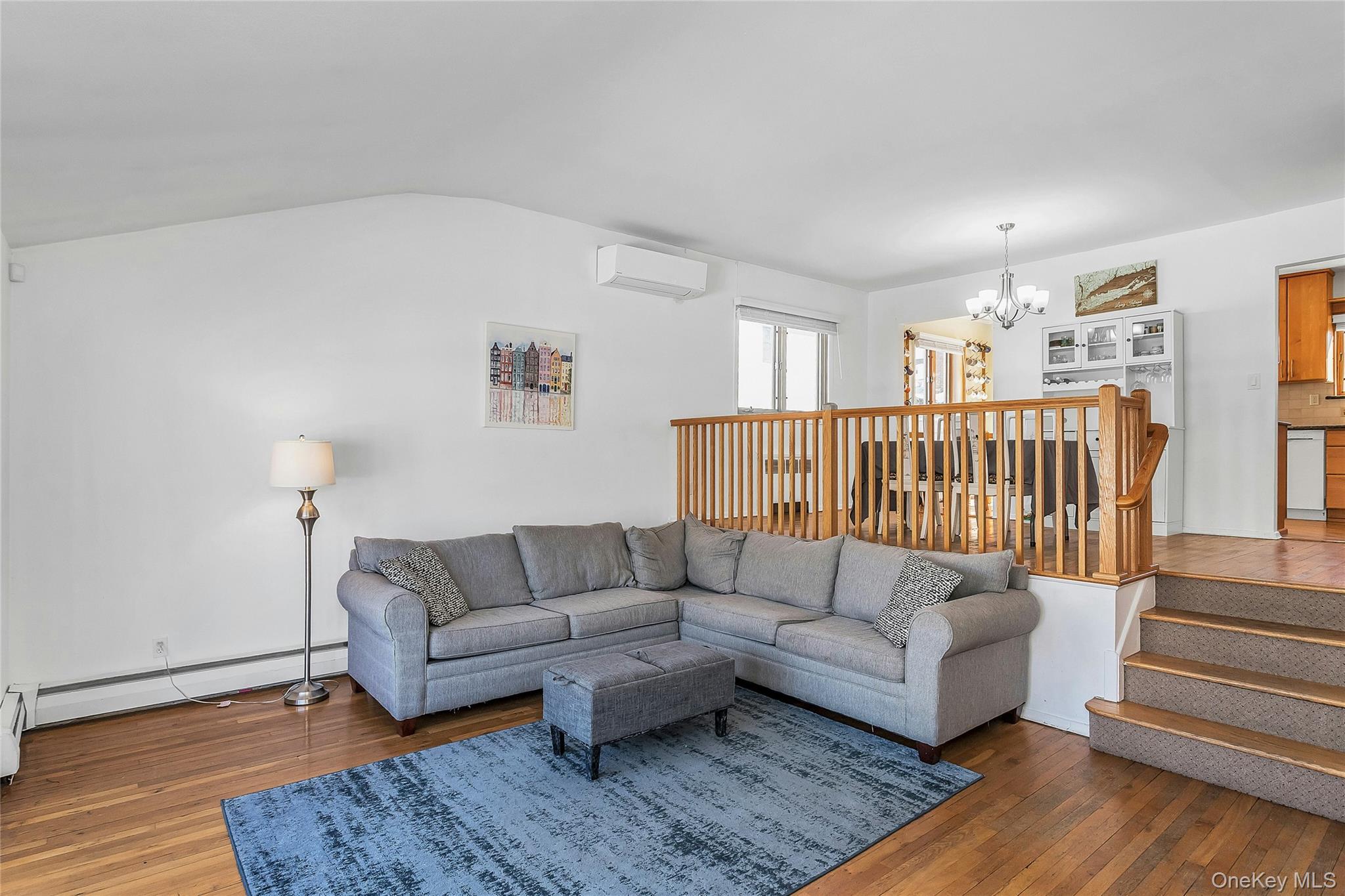 #3 photo, 2066 Holland Way, Merrick , NY 11566